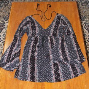 Floral Long Sleeve Open Back Dress